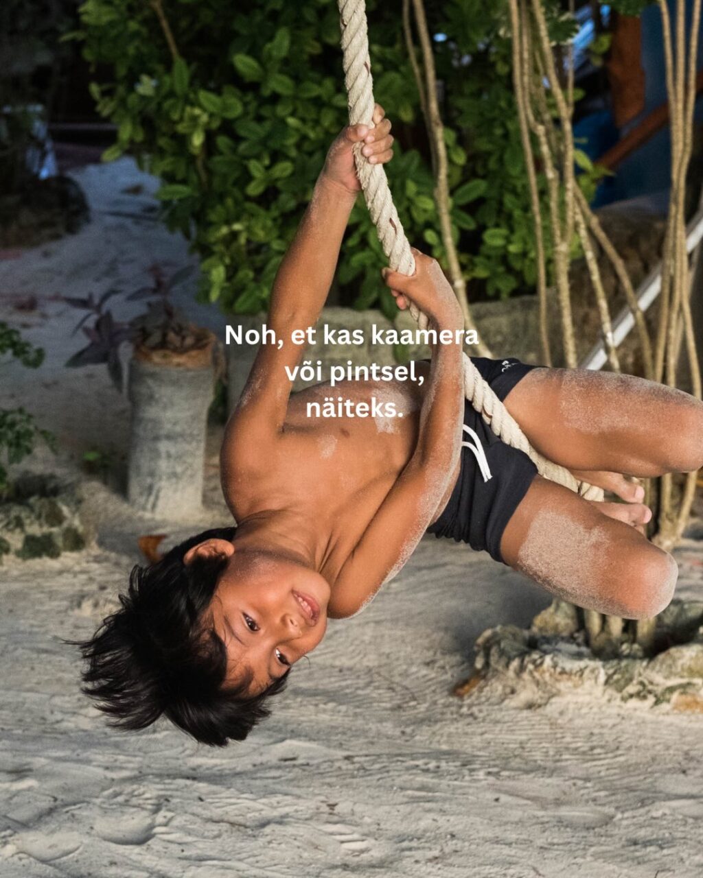 Instagram post from eliises.art. This post is in position 2.